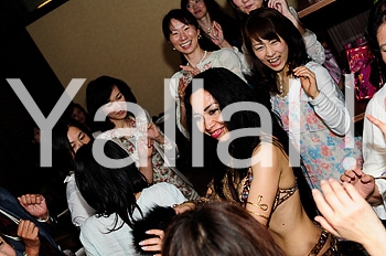 003bellydancer-peramnce-photo-from-live-event-in-kitano-sofa-in-2010