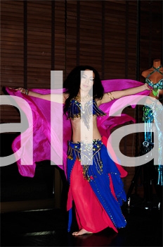 004bellydancer-peramnce-photo-from-live-event-in-kitano-sofa-in-2010