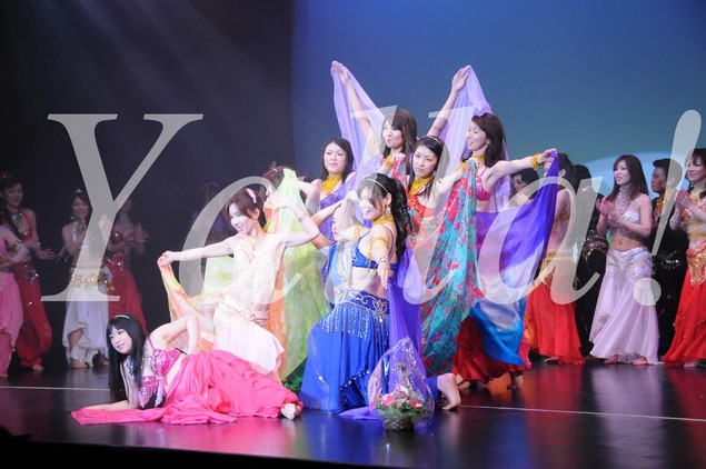 013-performance-scene-of-bellydance-for-yalla-1st-live-stage