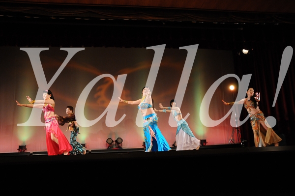 05-performancie-image-of-bellydance-for-yalla-2nd-live-stage