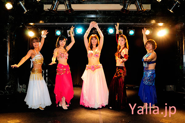 6th-bellydancer-group-shot-from-2nd-mini-live-kobe-2011