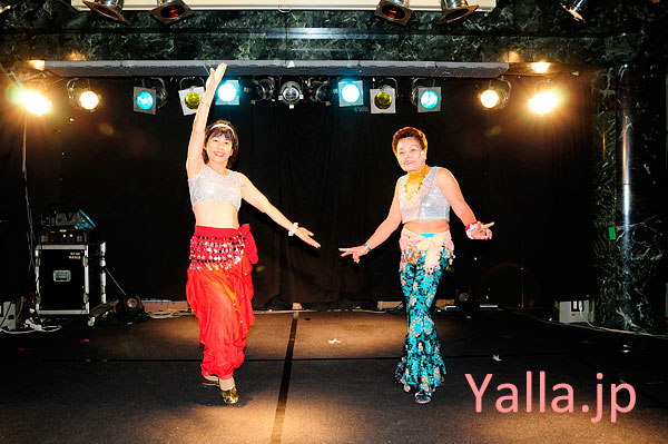 7th-bellydancer-group-shot-from-2nd-mini-live-kobe-2011